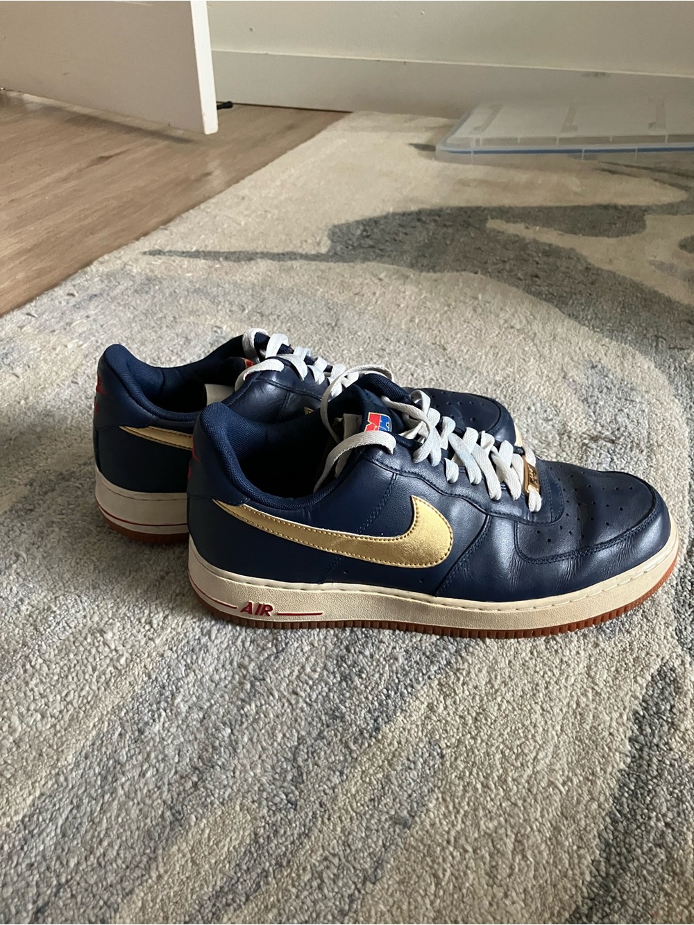 Nike USA Navy Leather Low-Top Sneakers with Gold Swoosh